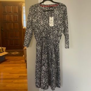 Joules navy birds dress size 6 new with tags.